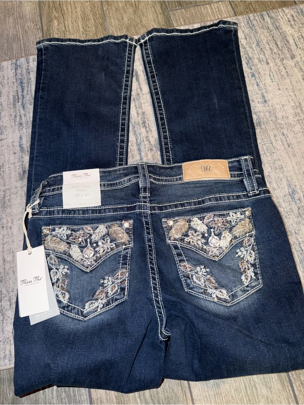 NWT Miss Me Mid Rise Boot Cut Jeans